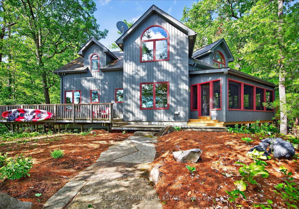 2832-fire-route-47-selwyn-ontario-x13067504
