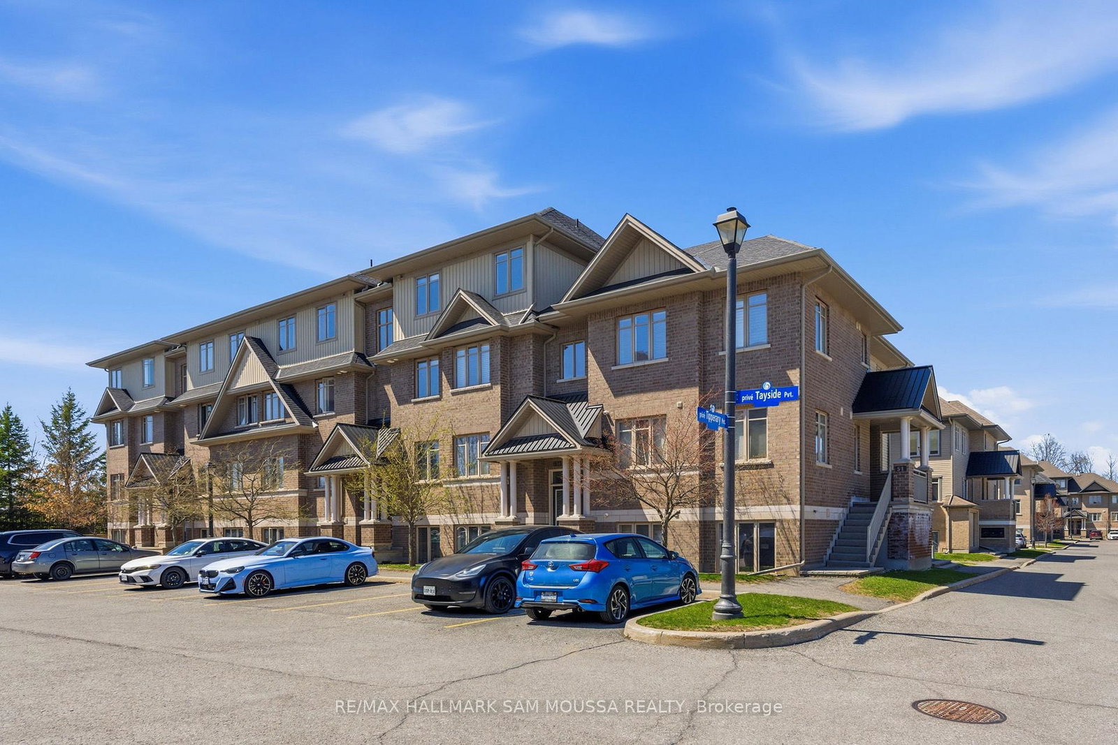 57-tayside-private-ottawa-ontario-x13067522