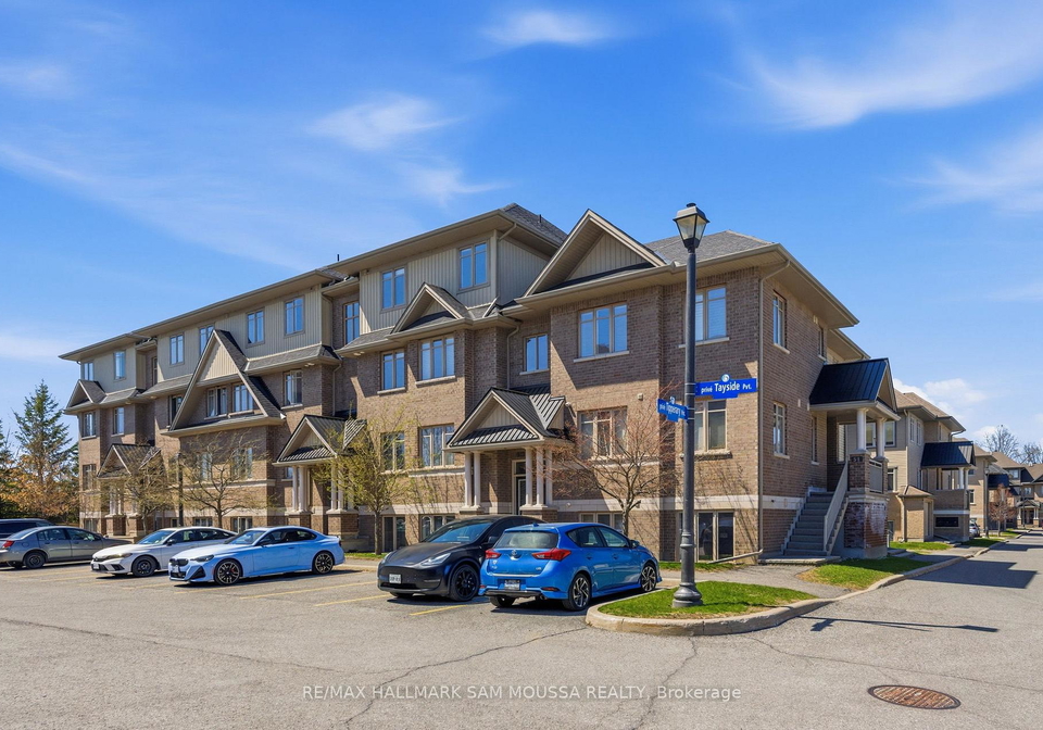 57-tayside-private-ottawa-ontario-x13067522