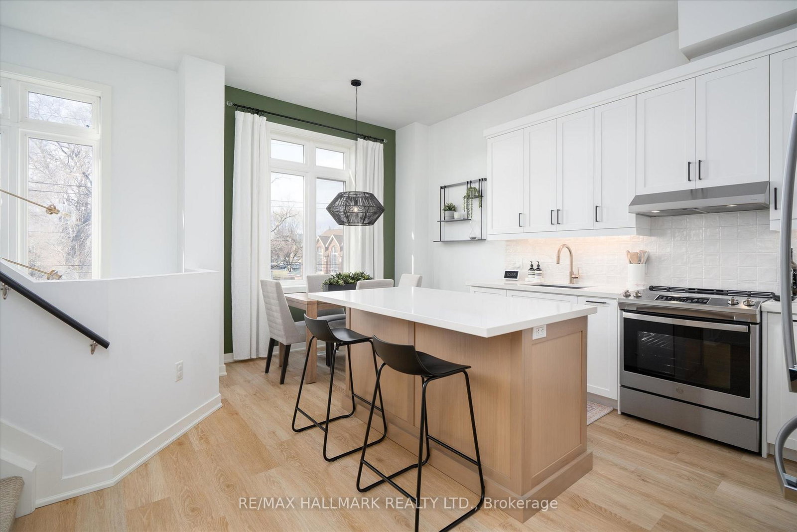 53-wood-street-e-hamilton-ontario-x13067564