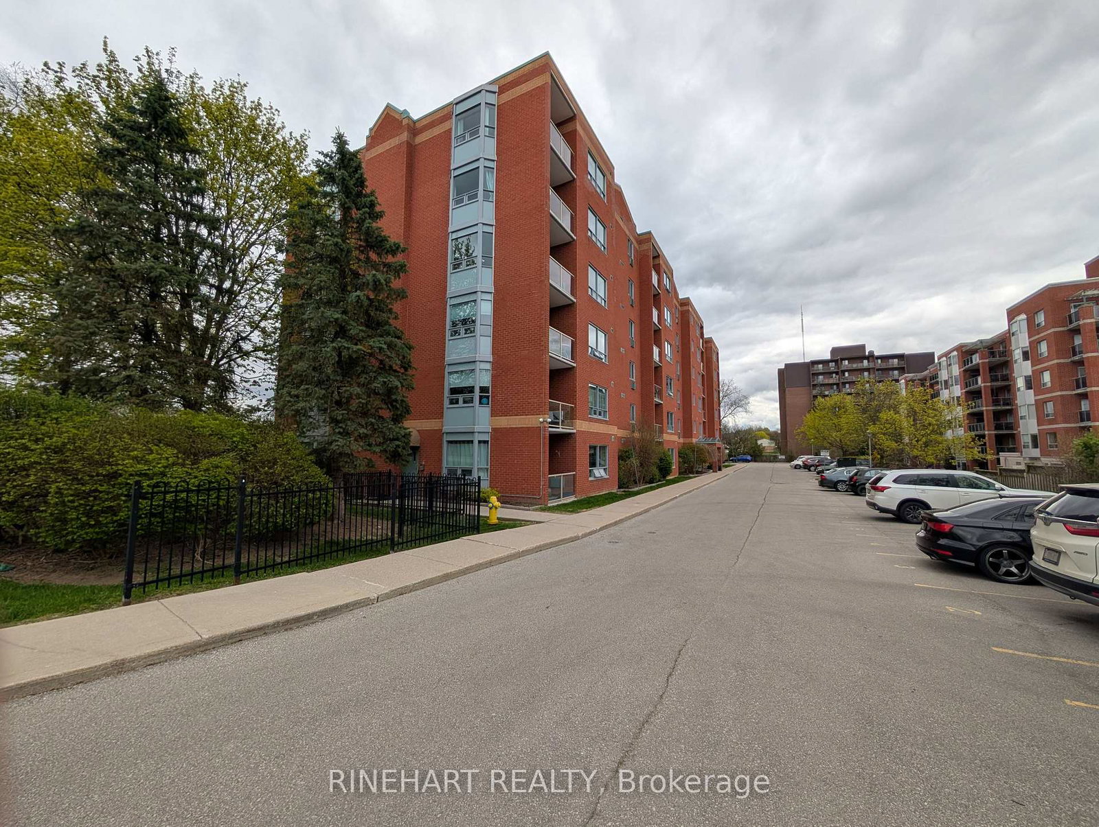 77-baseline-road-w-london-south-ontario-x13067762