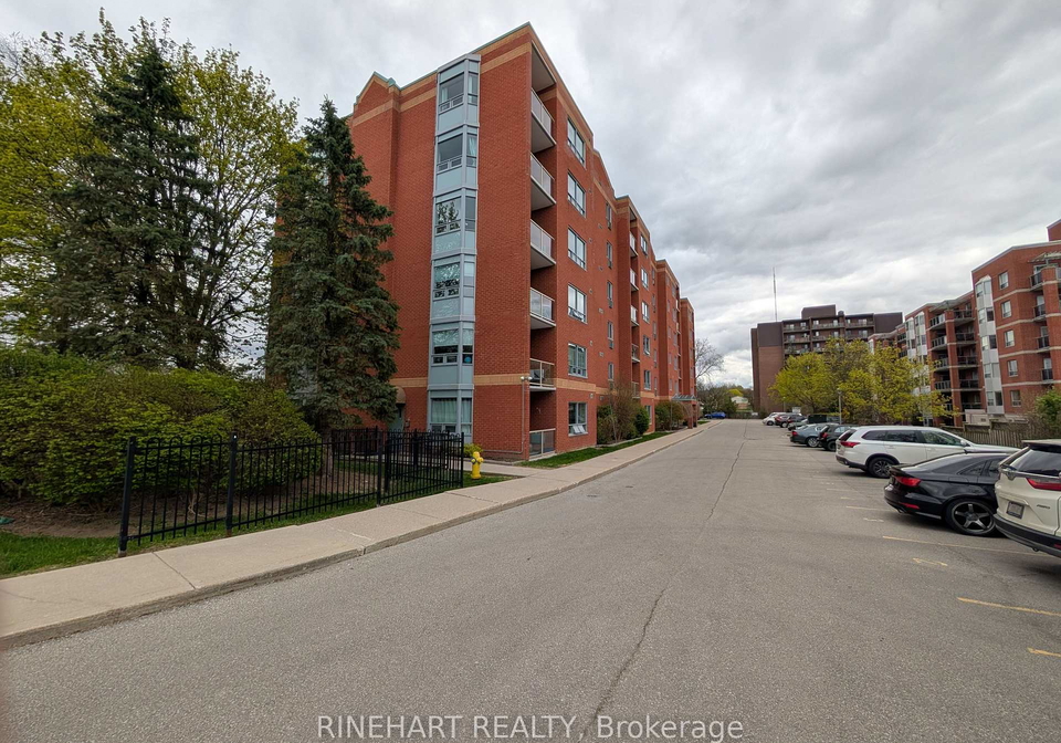 77-baseline-road-w-london-south-ontario-x13067762