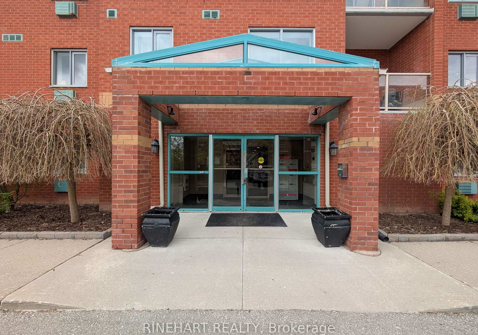 77-baseline-road-w-london-south-ontario-x13067762