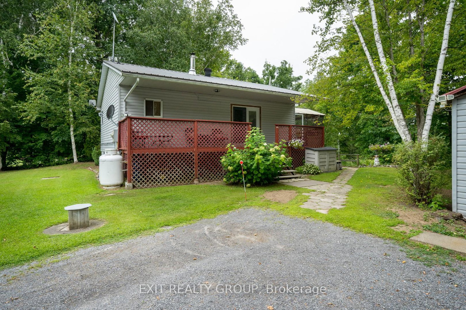 103-camp-lane-tweed-ontario-x13067776