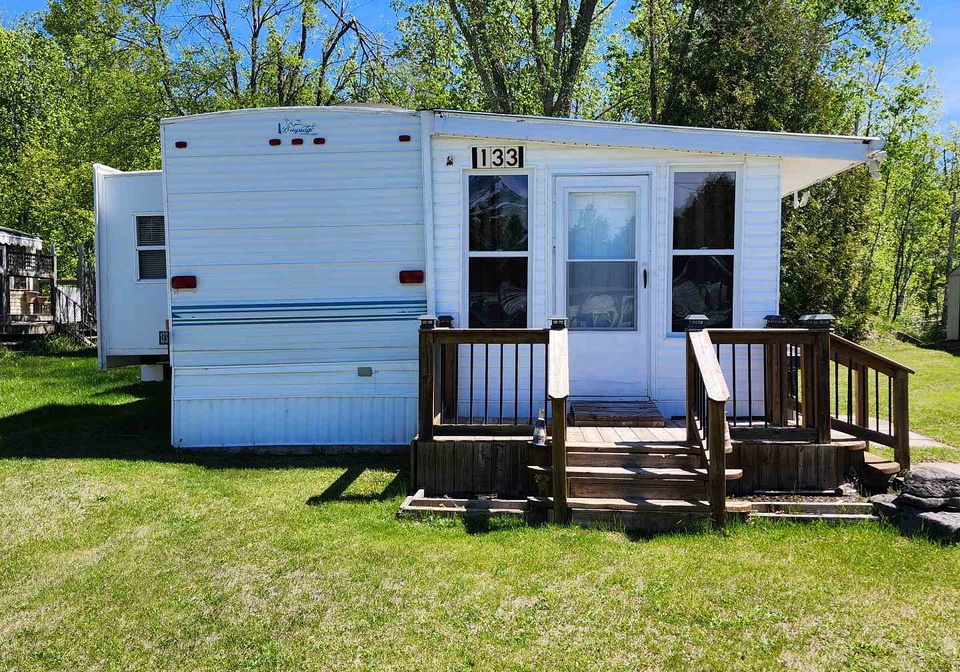 1802-county-road-121-n-kawartha-lakes-ontario-x13067980