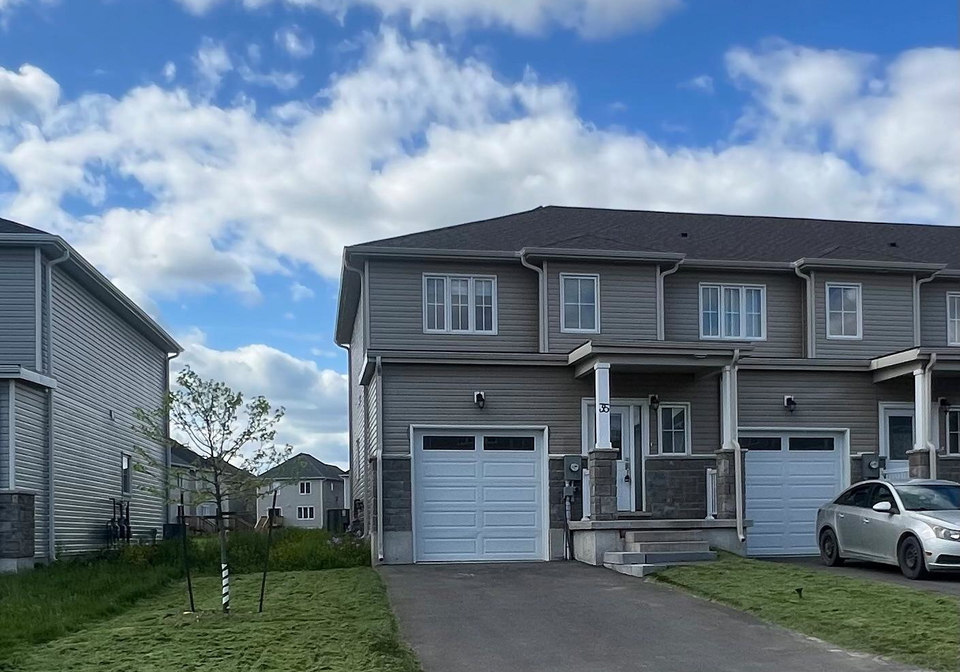 35-lincoln-drive-belleville-ontario-x13068060