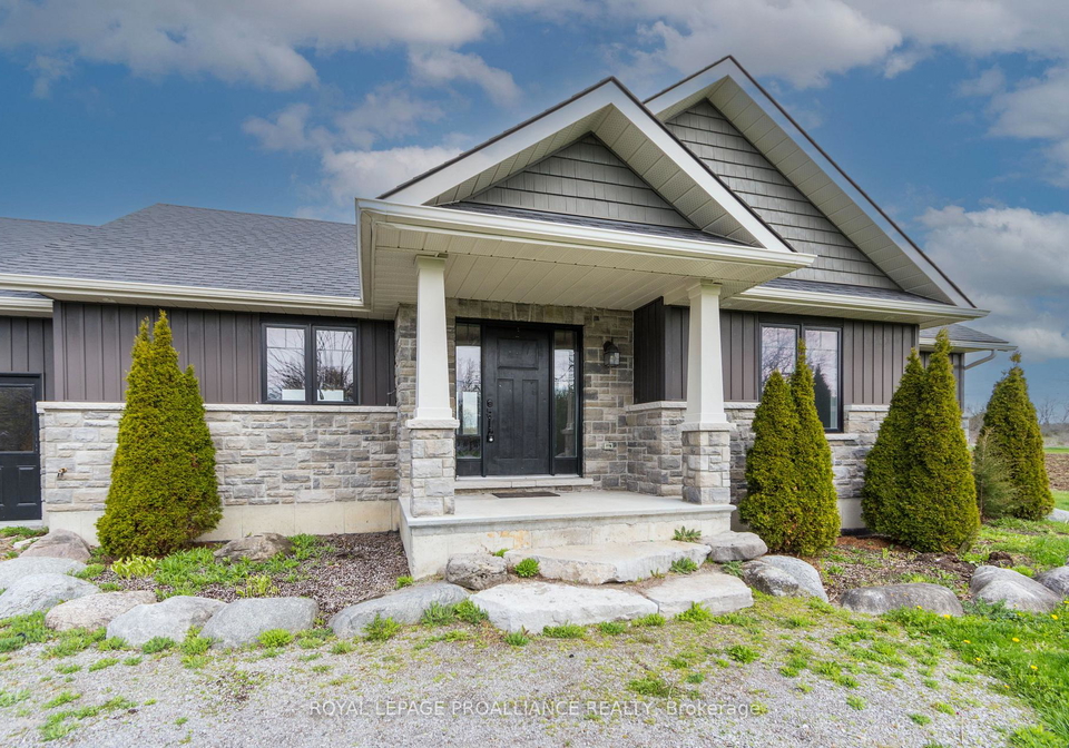 1585-casey-road-belleville-ontario-x13068068