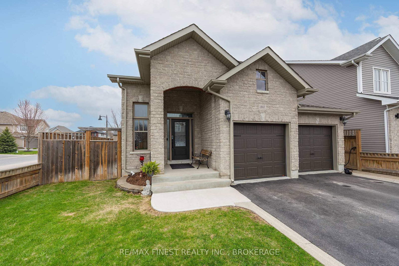 1667-crimson-crescent-kingston-ontario-x13068164