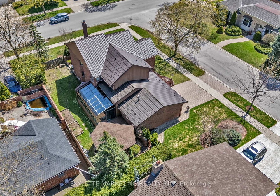 2-deer-valley-crescent-london-south-ontario-x13068234