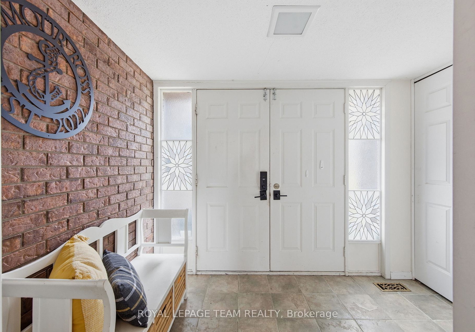 136-malvern-drive-ottawa-ontario-x13068248
