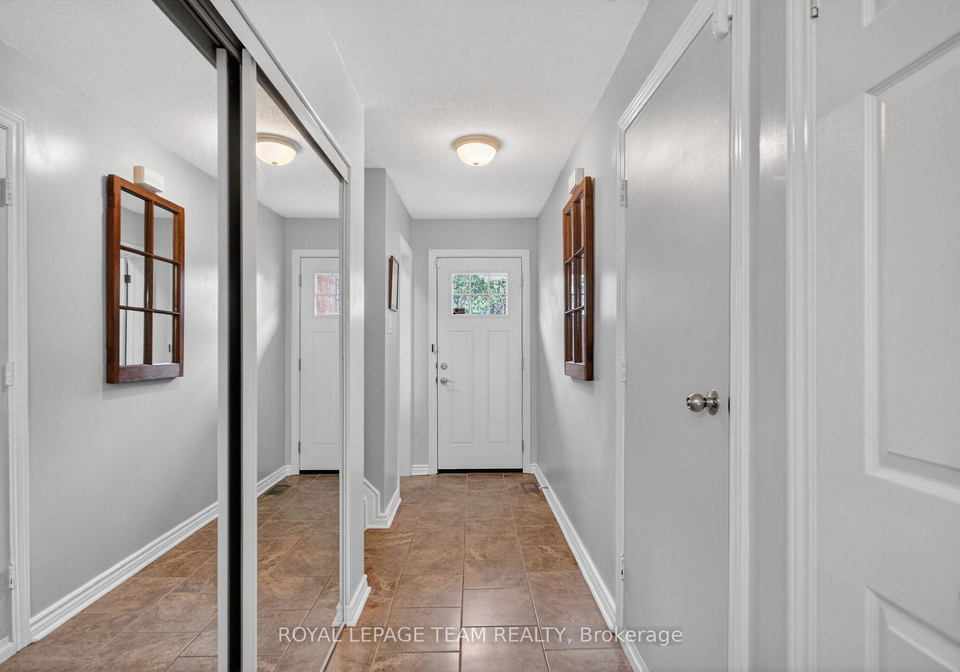 19-e-trafford-lane-w-ottawa-ontario-x13068360
