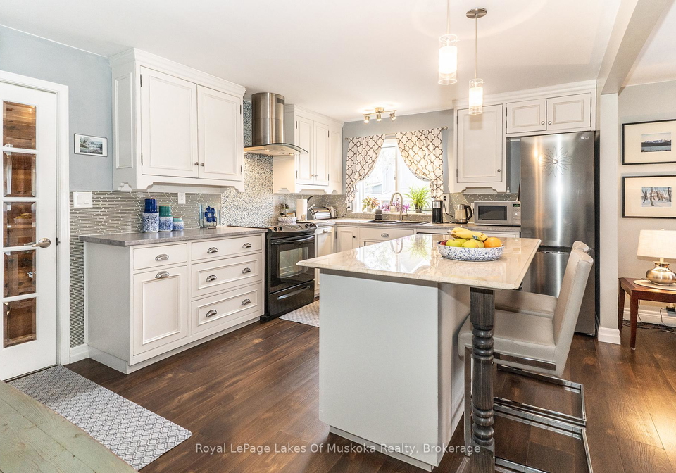 295-bishop-street-gravenhurst-ontario-x13068426
