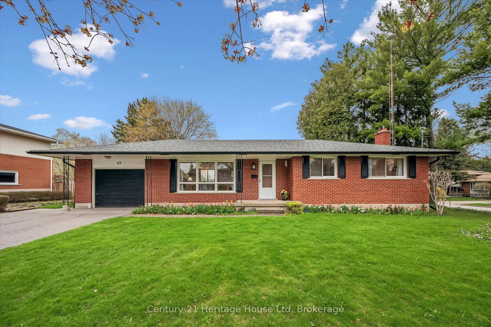 22-cheltonwood-avenue-guelph-ontario-x13068486