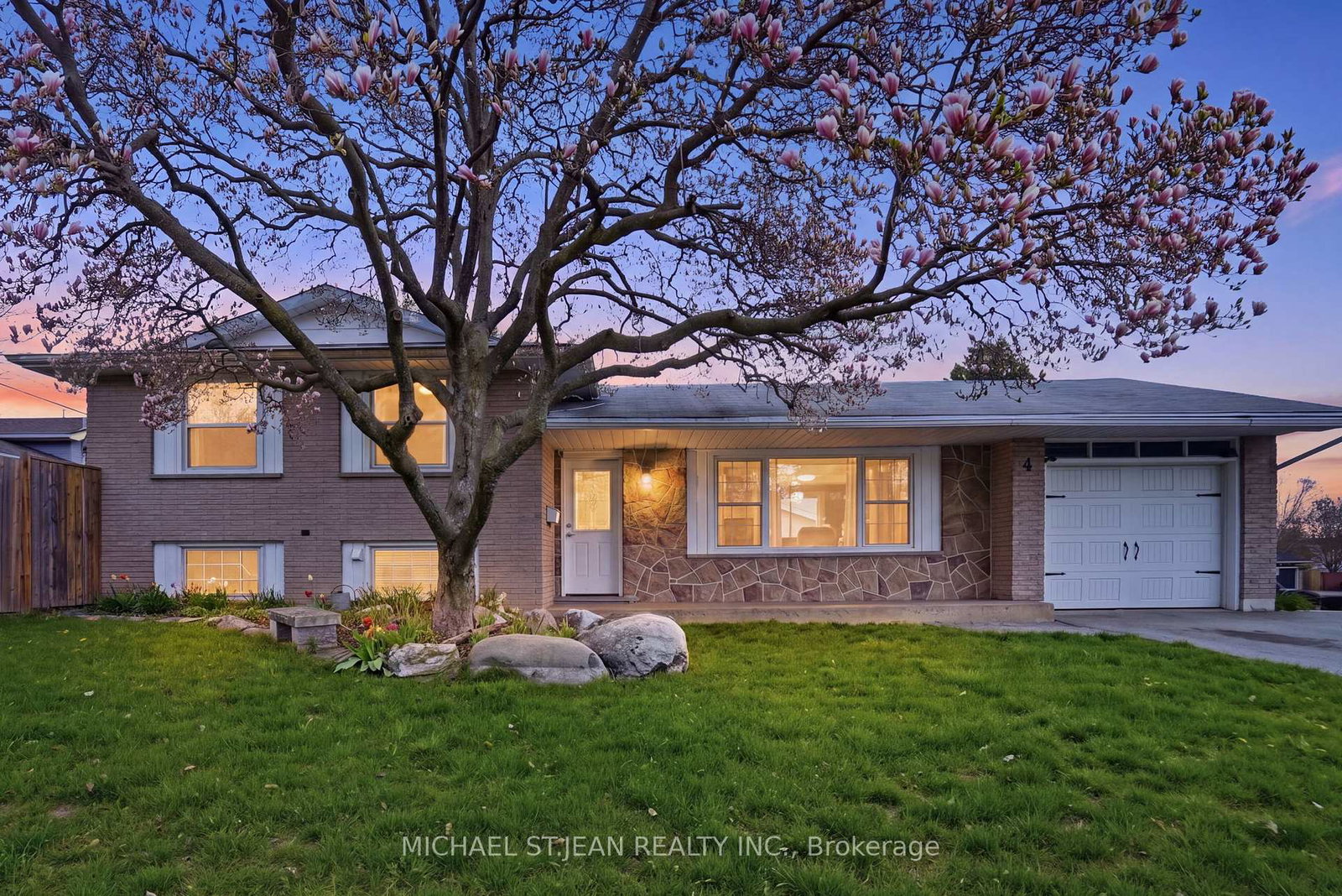 4-clifton-downs-road-hamilton-ontario-x13068500