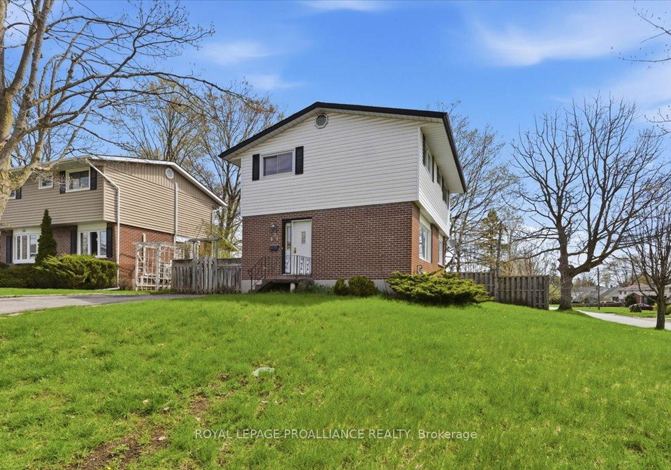 131-prospect-hill-quinte-west-ontario-x13068698