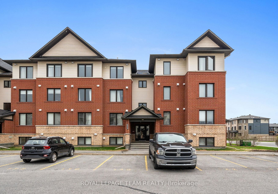 215-bluestone-private-ottawa-ontario-x13068856