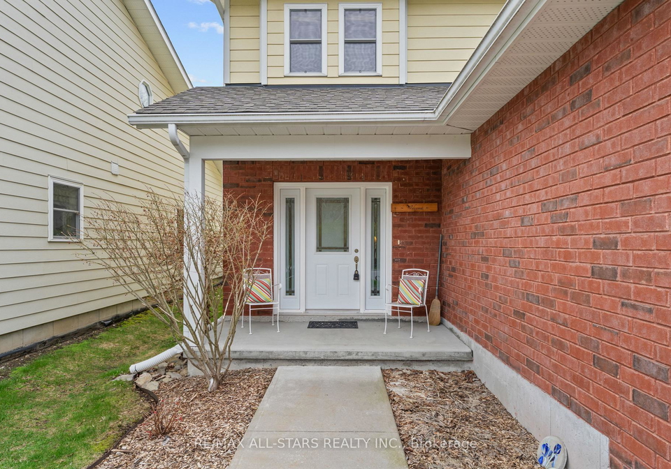 22-deane-street-kawartha-lakes-ontario-x13068880