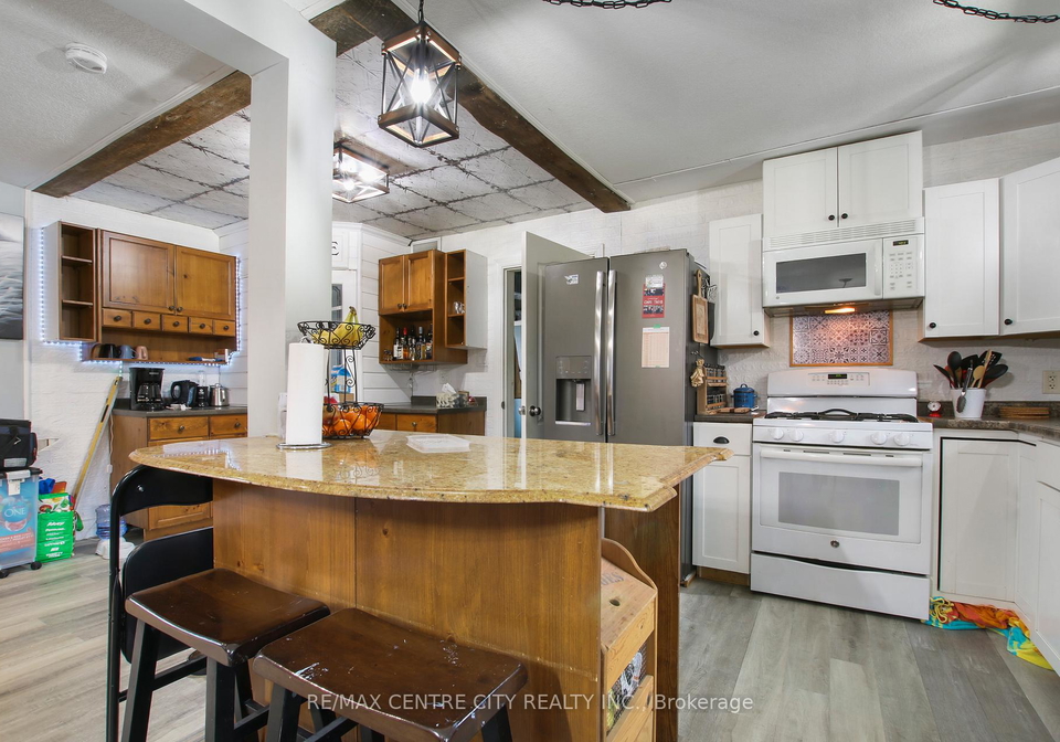 129-duchess-avenue-lucan-biddulph-ontario-x13068930
