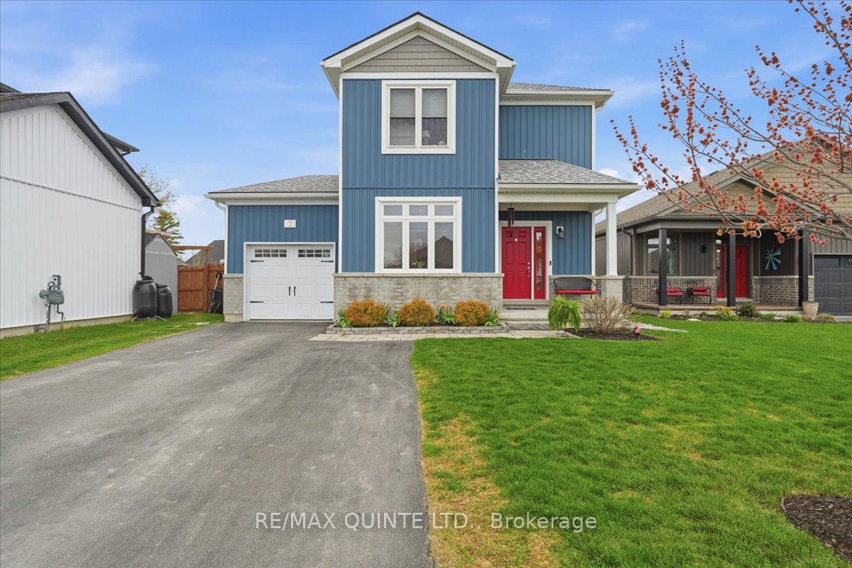 7-curtis-street-prince-edward-county-ontario-x13068950