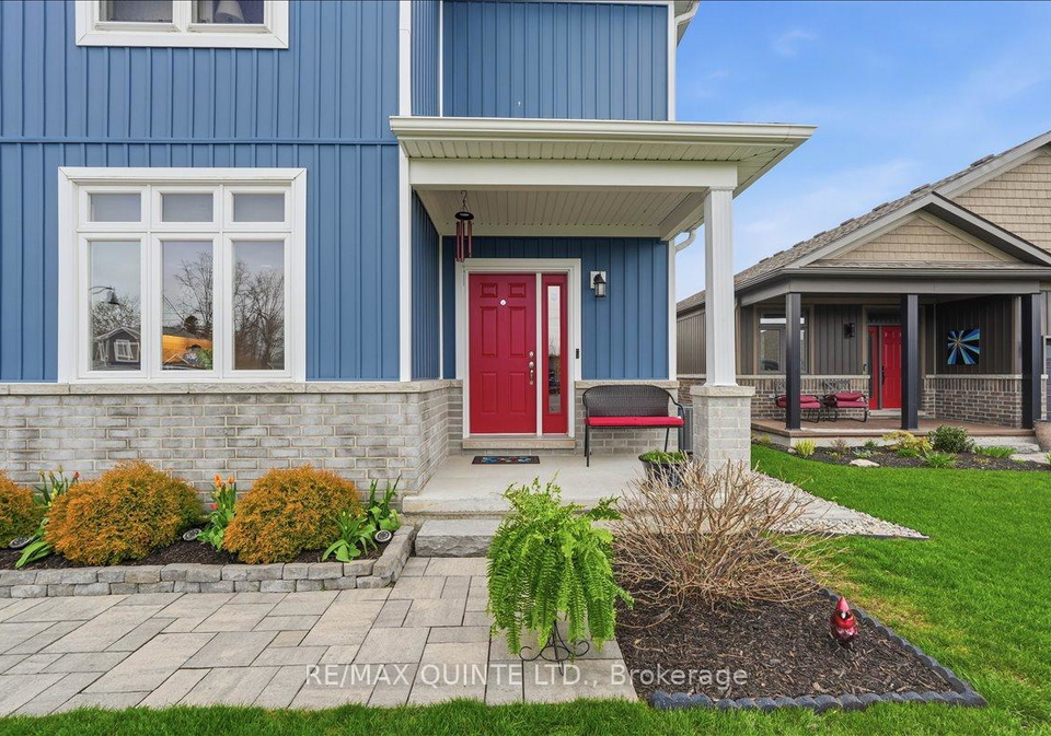 7-curtis-street-prince-edward-county-ontario-x13068950