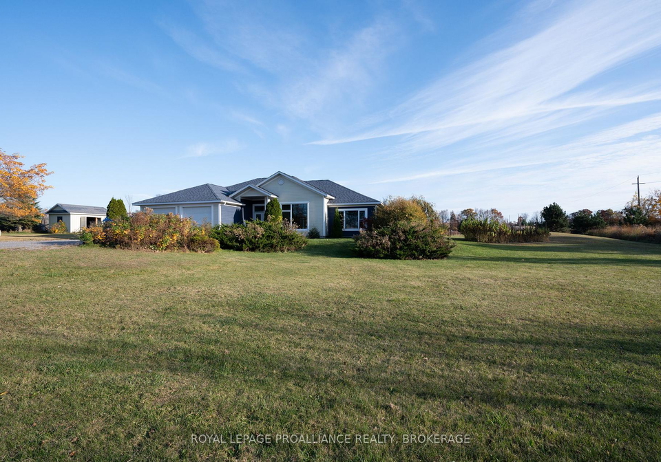 10-north-shore-road-frontenac-islands-ontario-x13069036