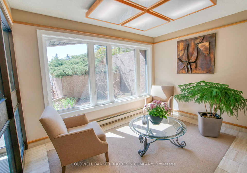 259-botanica-private-ottawa-ontario-x13069236