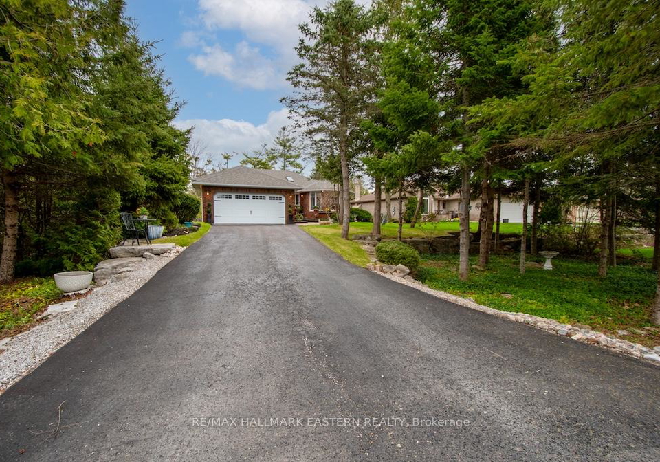 38-patricia-place-kawartha-lakes-ontario-x13069334