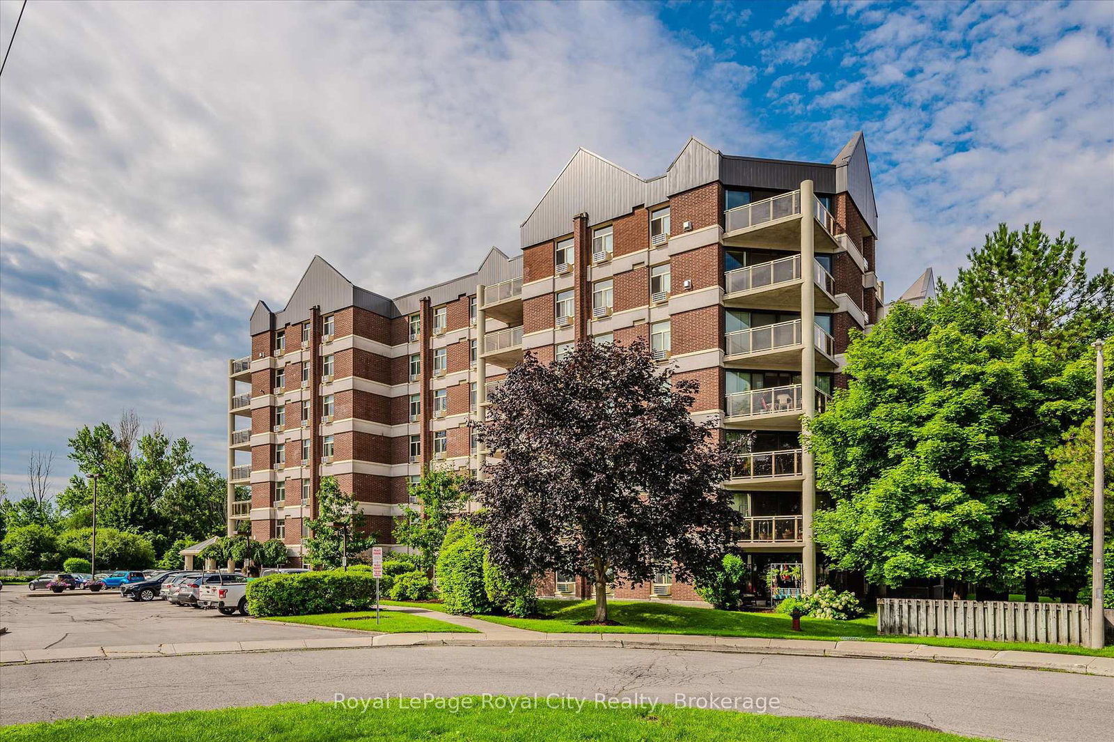 8-christopher-court-guelph-ontario-x13069378