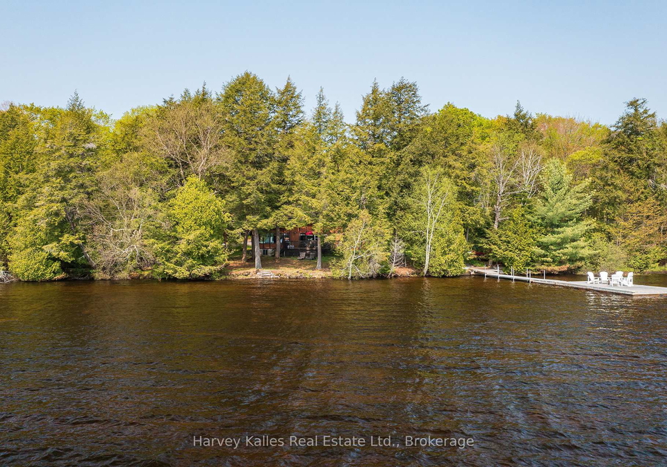 1033-scott-lane-lake-of-bays-ontario-x13069398