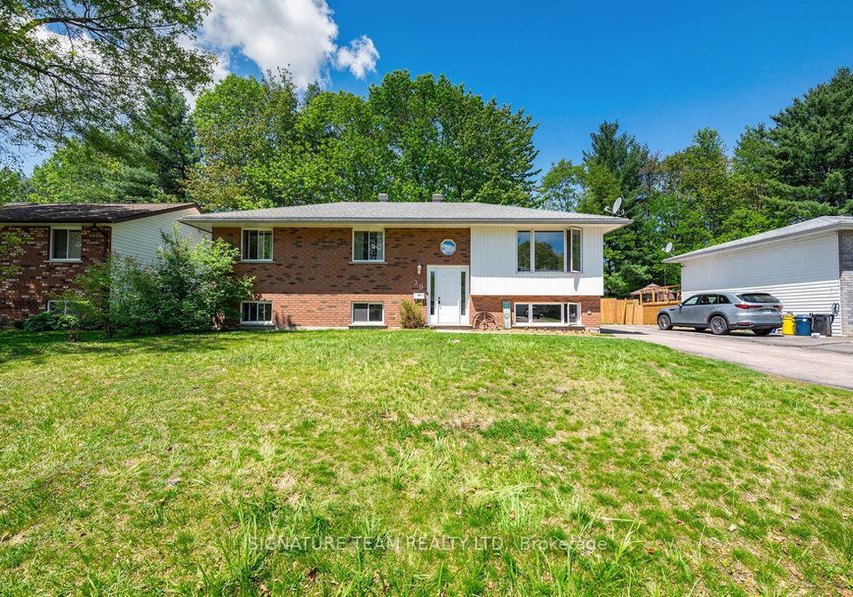 30-earl-street-petawawa-ontario-x13069480