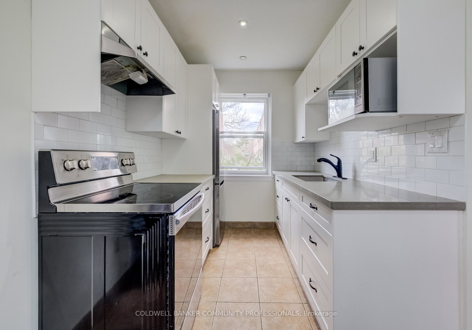 137-emerald-street-s-hamilton-ontario-x13069684