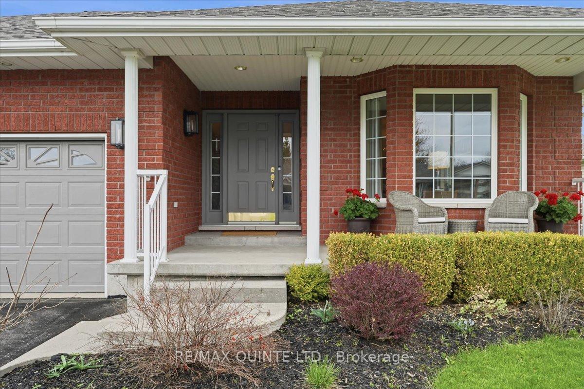 46-lake-breeze-court-prince-edward-county-ontario-x13069728