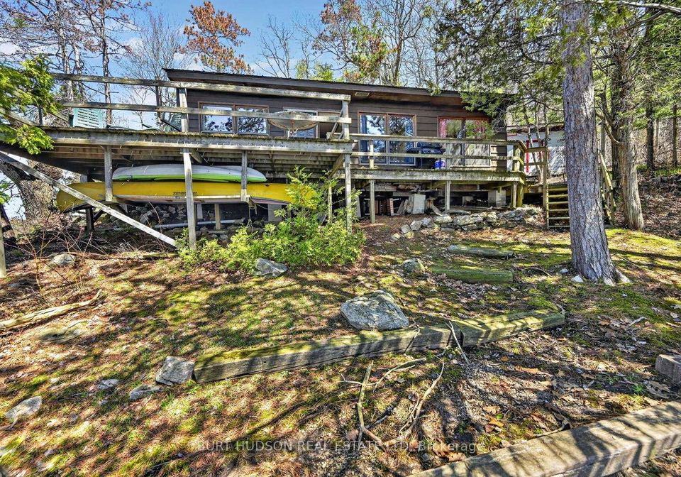 63-donaldson-bay-leeds-and-the-thousand-islands-ontario-x13069760