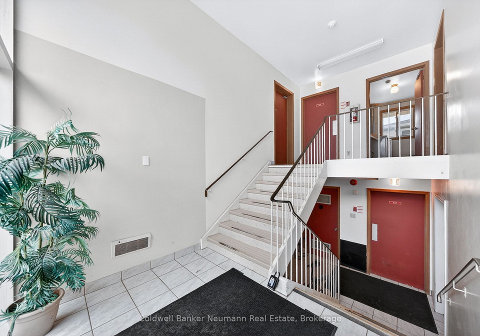 111-conroy-crescent-guelph-ontario-x13069884