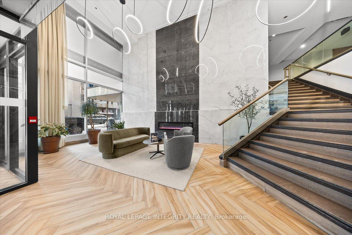 161-laurier-avenue-w-ottawa-ontario-x13069958