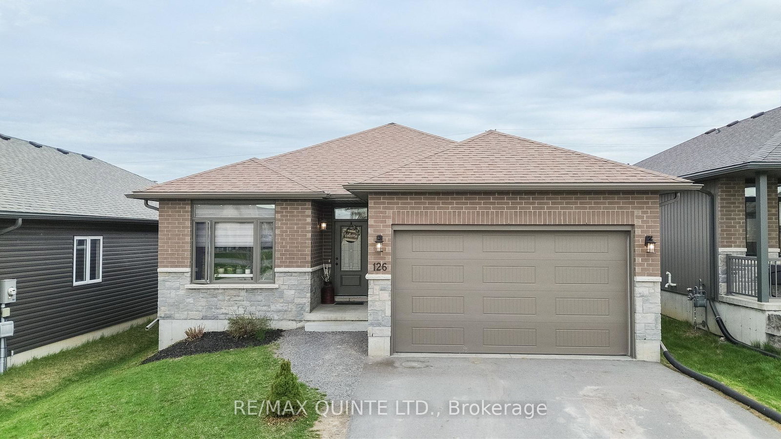 126-northumberland-boulevard-quinte-west-ontario-x13070032