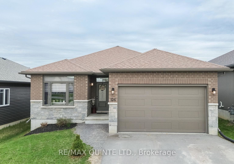 126-northumberland-boulevard-quinte-west-ontario-x13070032