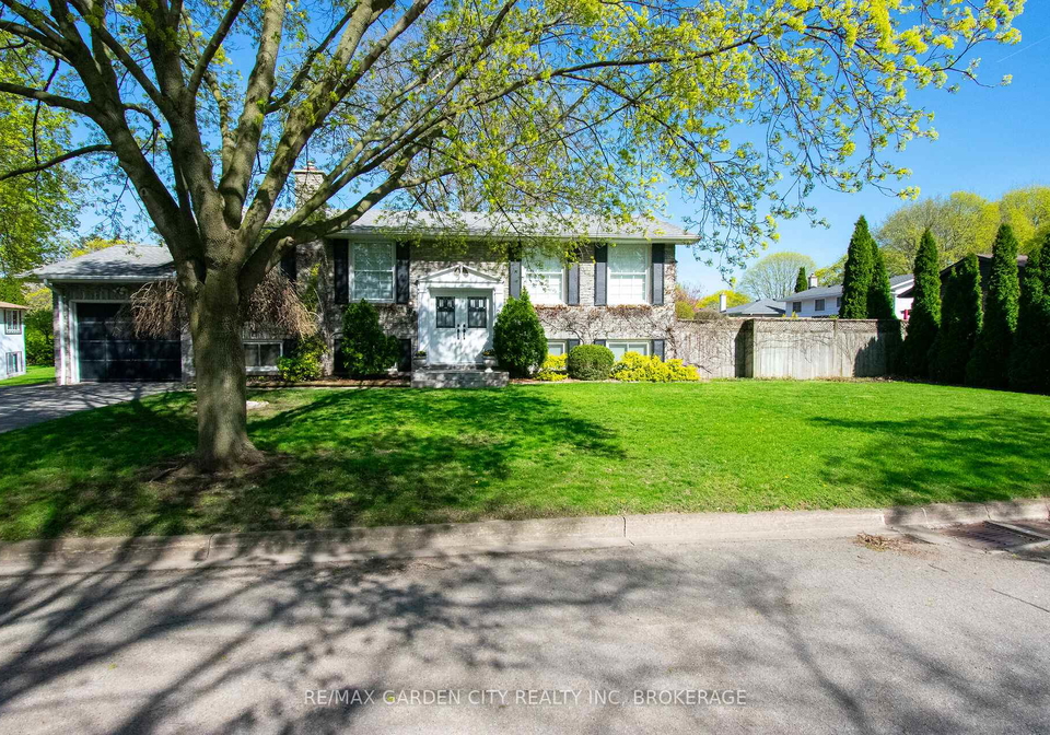 22-shetland-crescent-st-catharines-ontario-x13070208