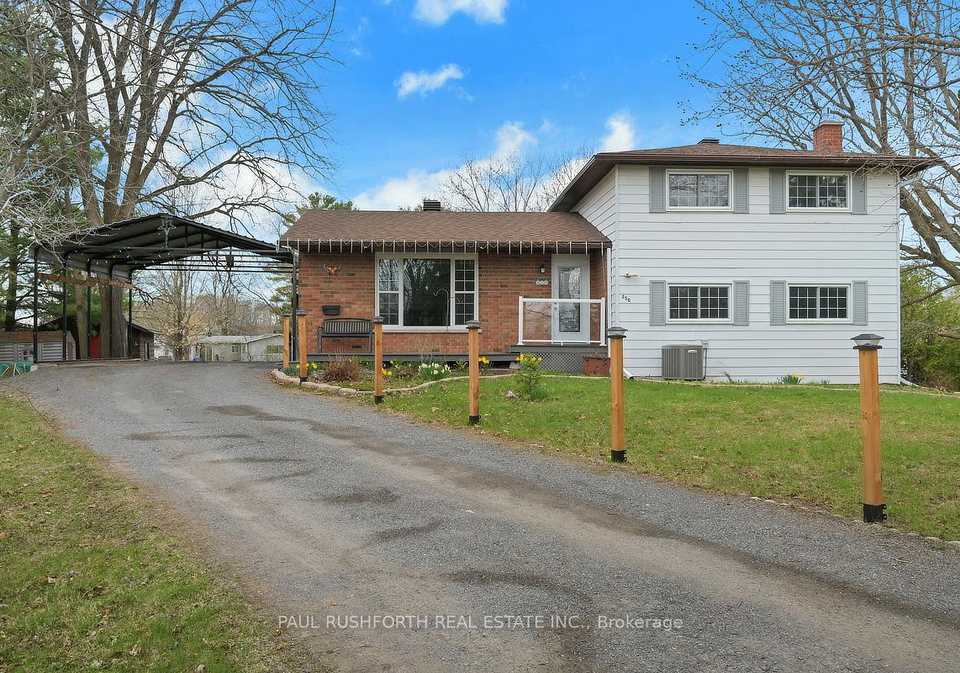 250-poole-street-mcnabbraeside-ontario-x13070224