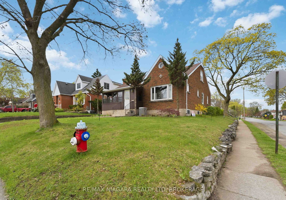 5737-lowell-avenue-niagara-falls-ontario-x13070346