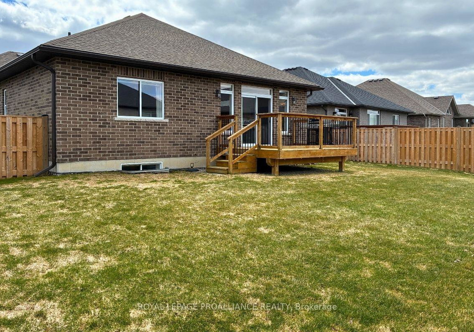 83-covington-crescent-belleville-ontario-x13070348