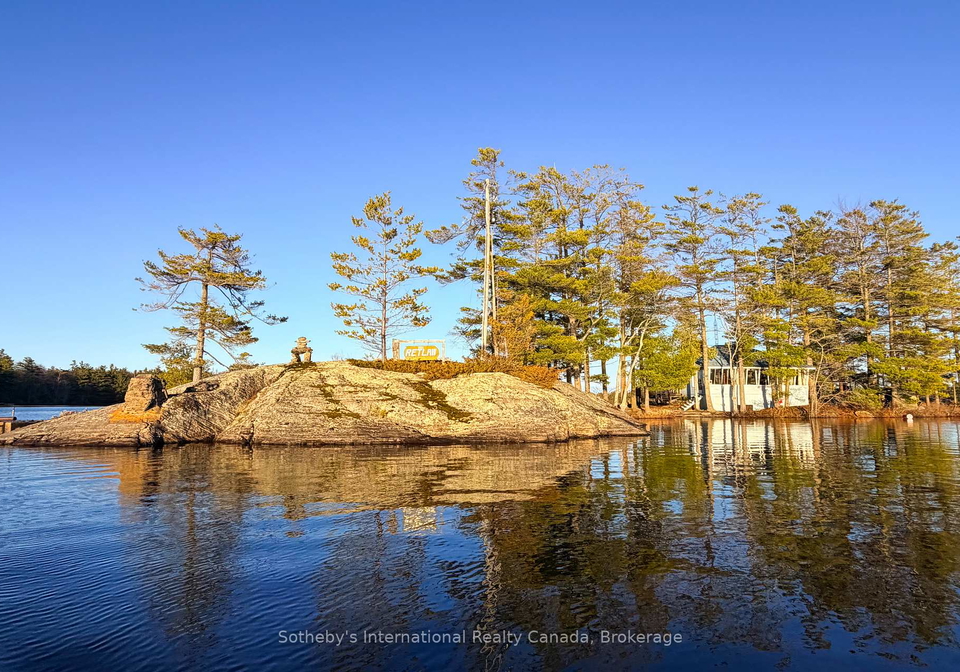 1-1kl-retlaw-island-kahshe-lake-gravenhurst-ontario-x13070460
