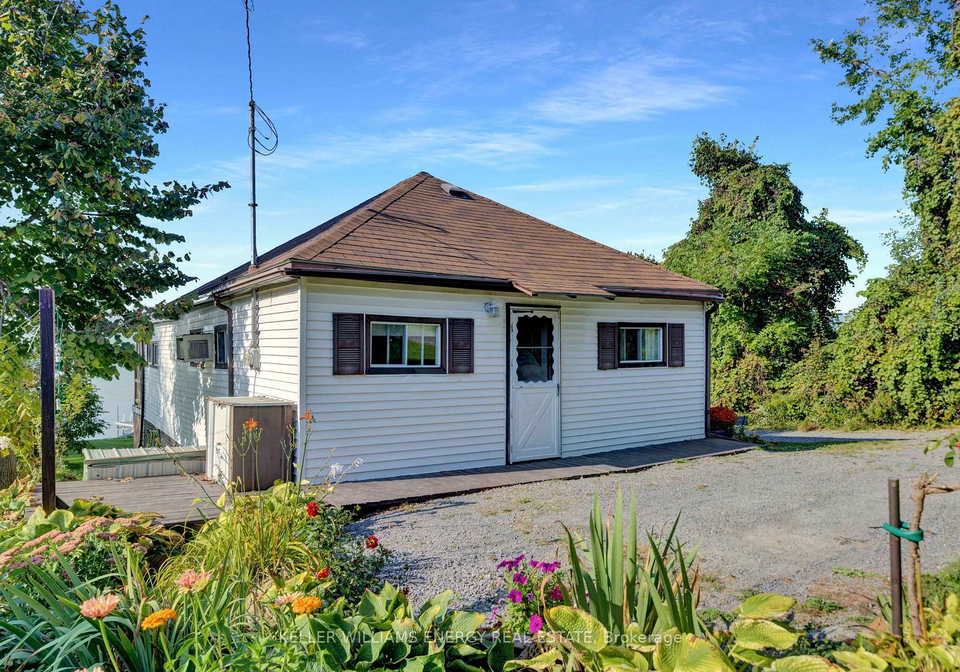 96-bishop-lane-prince-edward-county-ontario-x13070504