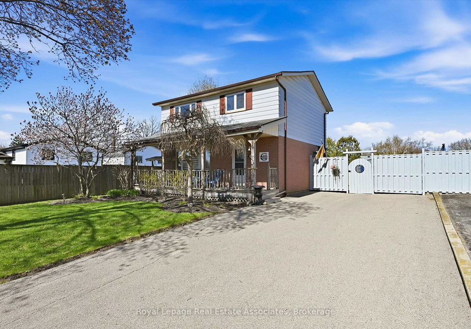 107-billington-crescent-hamilton-ontario-x13070548