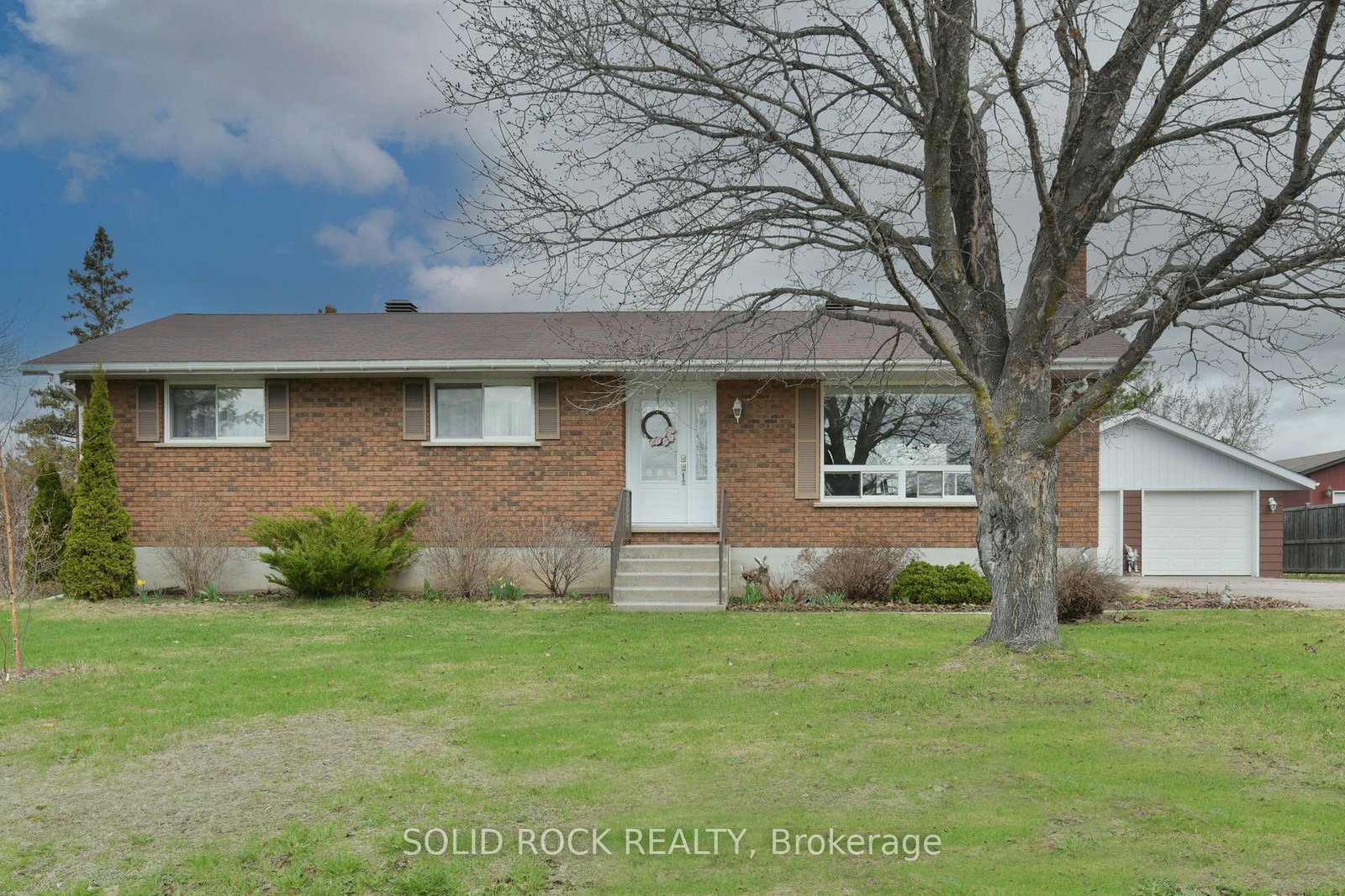22-creek-street-whitewater-region-ontario-x13070650