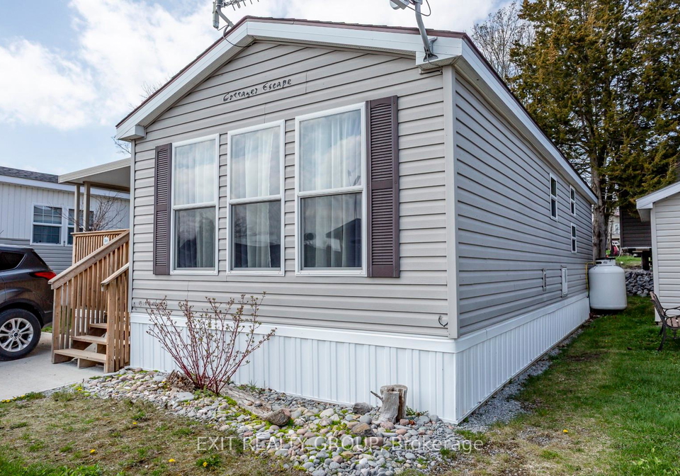 153-county-road-27-prince-edward-county-ontario-x13070698
