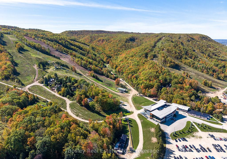 242-arrowhead-road-blue-mountains-ontario-x13070746