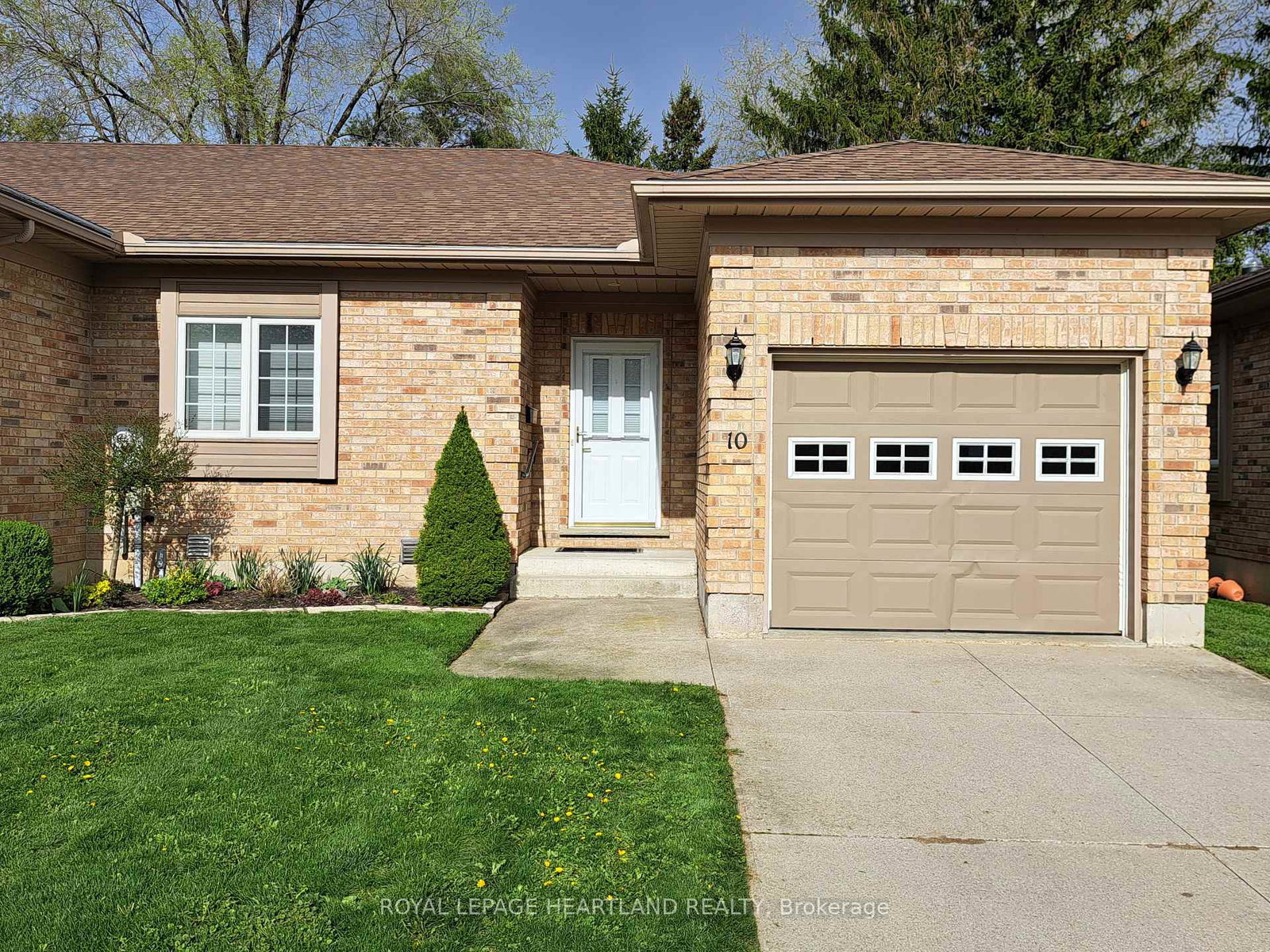 10-brookside-place-south-huron-ontario-x13070828