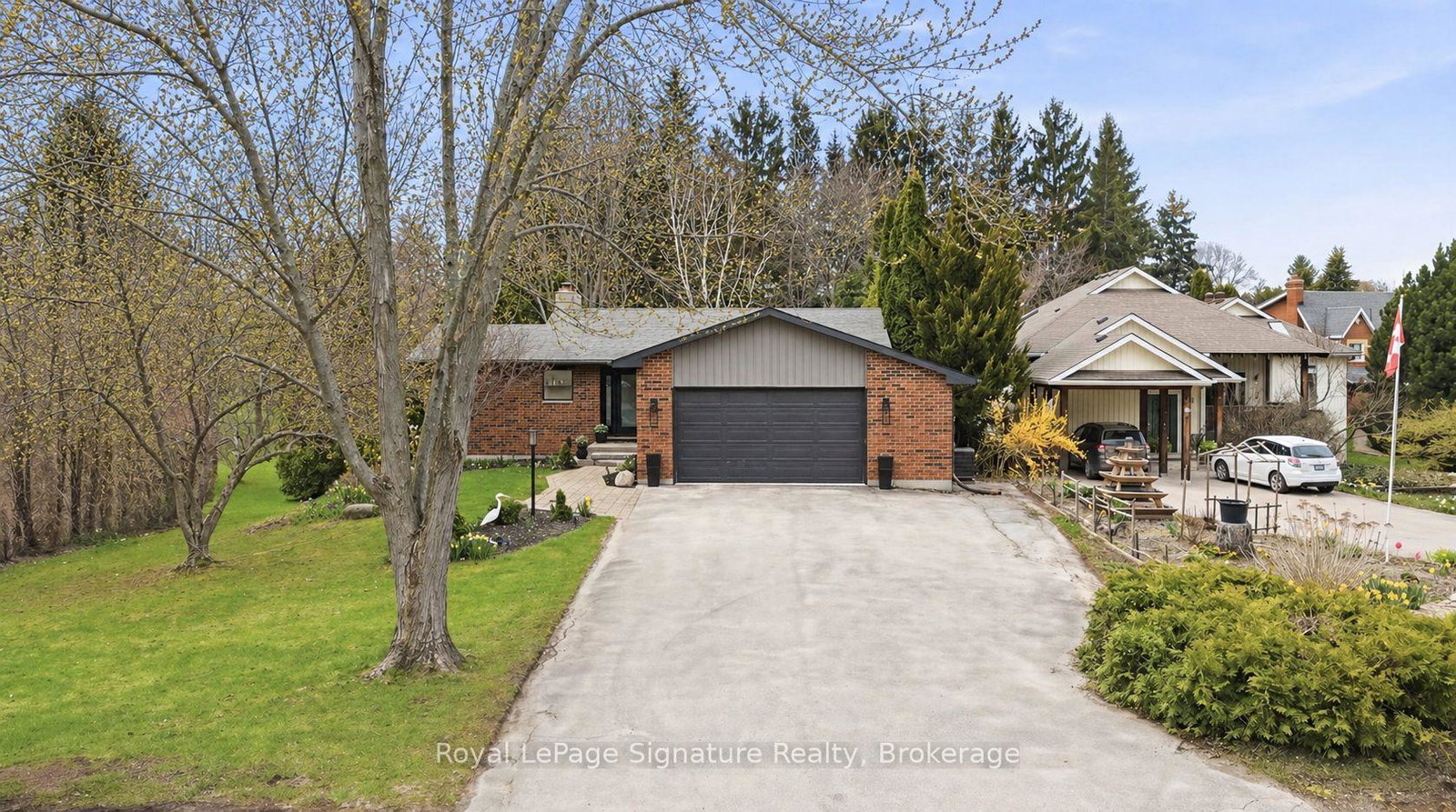 98-moore-crescent-blue-mountains-ontario-x13071100