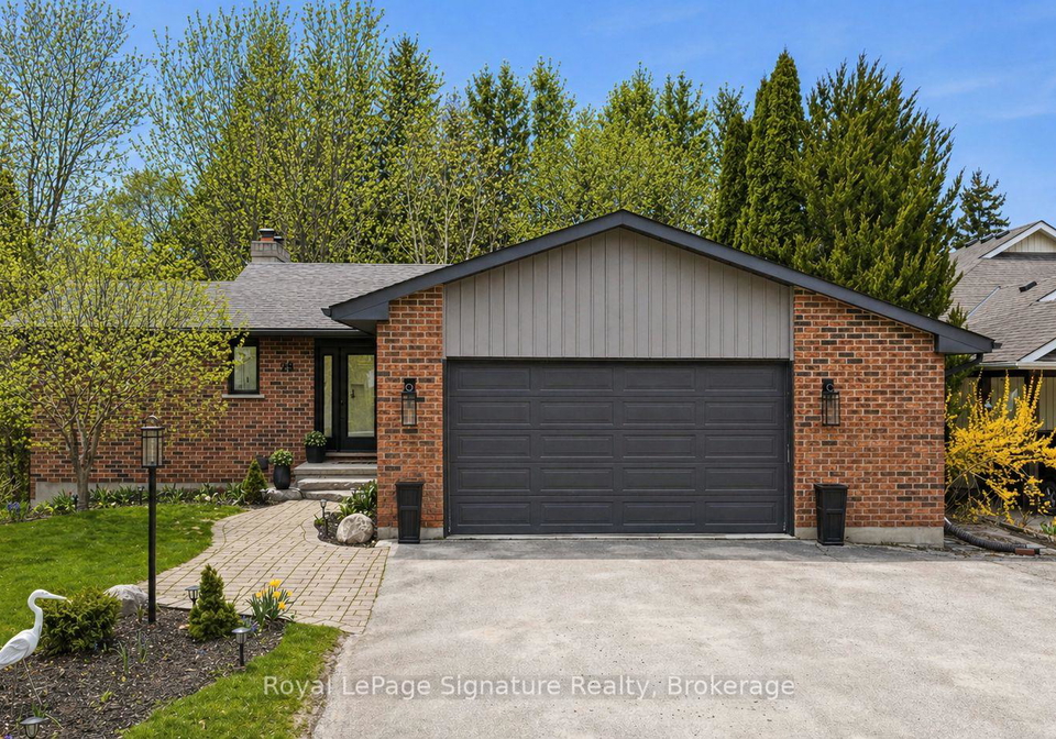 98-moore-crescent-blue-mountains-ontario-x13071100